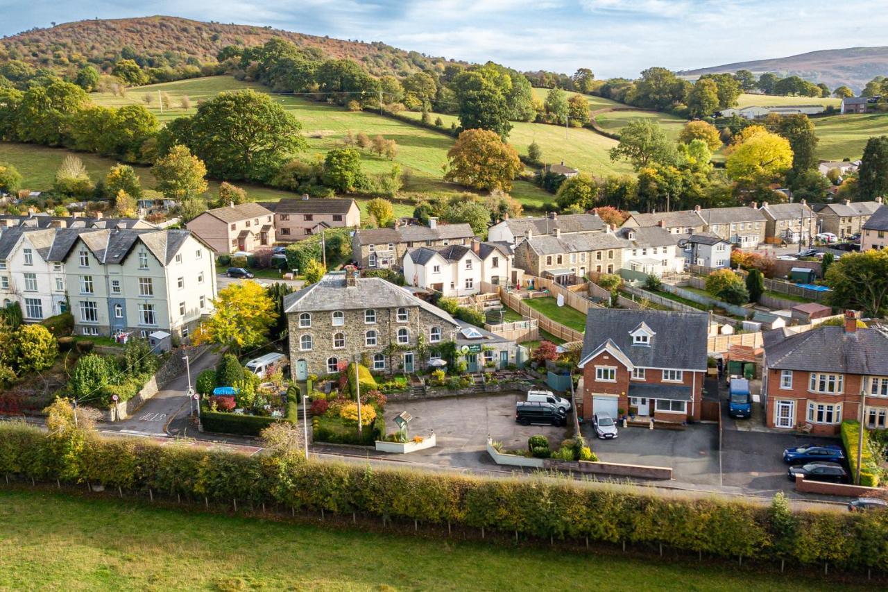 Hotel The Cedars Builth Wells Exterior foto